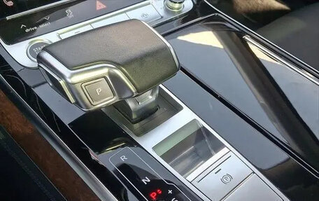 Audi A8, 2022 год, 6 554 500 рублей, 23 фотография