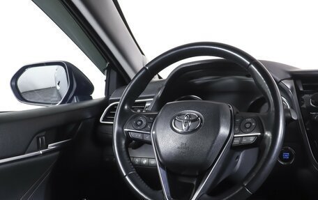 Toyota Camry, 2019 год, 2 931 000 рублей, 16 фотография