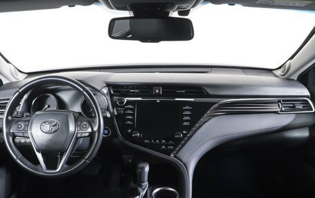Toyota Camry, 2019 год, 2 931 000 рублей, 13 фотография
