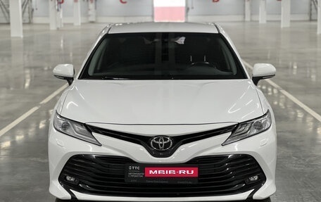 Toyota Camry, 2018 год, 2 550 000 рублей, 2 фотография
