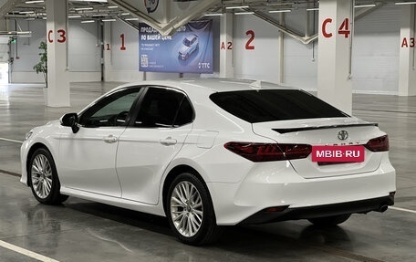 Toyota Camry, 2018 год, 2 550 000 рублей, 7 фотография