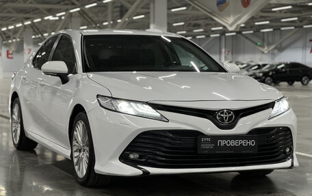 Toyota Camry, 2018 год, 2 550 000 рублей, 19 фотография