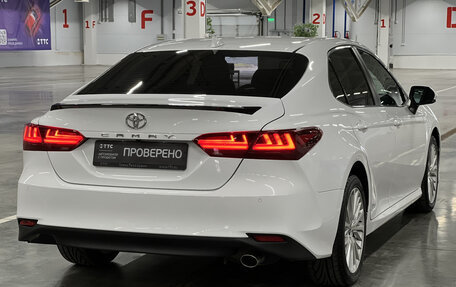 Toyota Camry, 2018 год, 2 550 000 рублей, 21 фотография