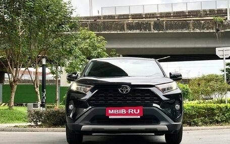 Toyota RAV4, 2022 год, 1 856 077 рублей, 2 фотография