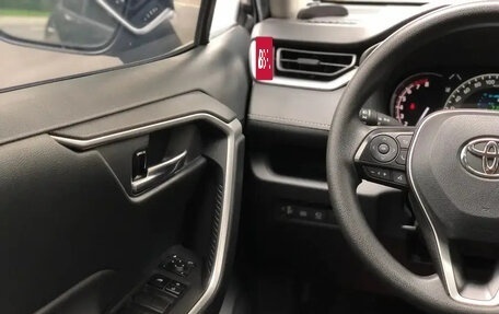 Toyota RAV4, 2022 год, 1 856 077 рублей, 12 фотография