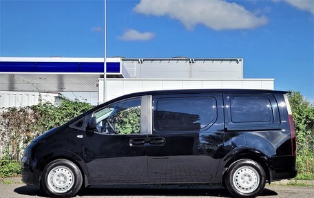 Hyundai Staria, 2022 год, 4 540 000 рублей, 2 фотография