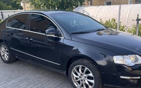 Volkswagen Passat B6, 2007 год, 600 000 рублей, 2 фотография