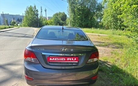 Hyundai Solaris II рестайлинг, 2012 год, 800 000 рублей, 4 фотография