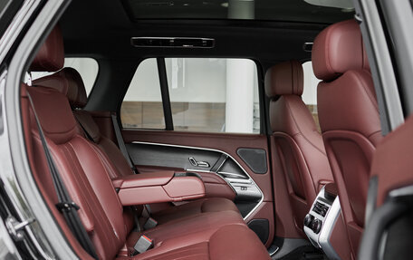 Land Rover Range Rover IV рестайлинг, 2025 год, 20 900 000 рублей, 12 фотография