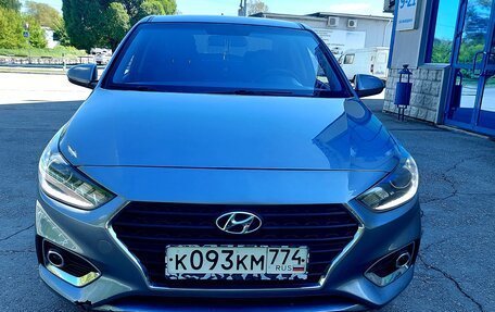 Hyundai Solaris II рестайлинг, 2018 год, 1 000 000 рублей, 2 фотография
