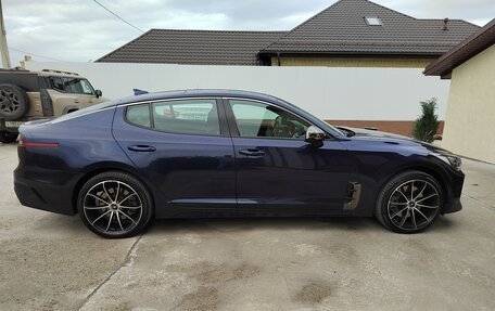 KIA Stinger I, 2021 год, 2 900 000 рублей, 2 фотография