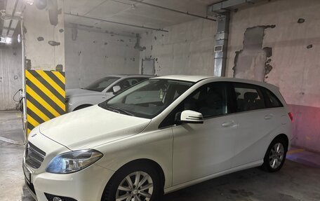 Mercedes-Benz B-Класс, 2013 год, 1 350 000 рублей, 3 фотография