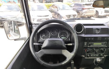 Land Rover Defender I, 2009 год, 2 595 000 рублей, 10 фотография