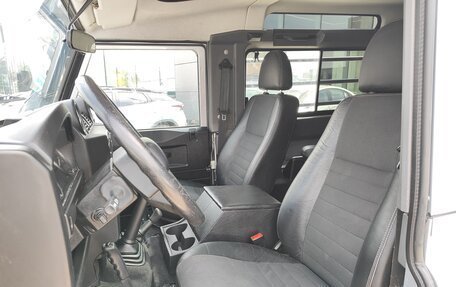 Land Rover Defender I, 2009 год, 2 595 000 рублей, 15 фотография