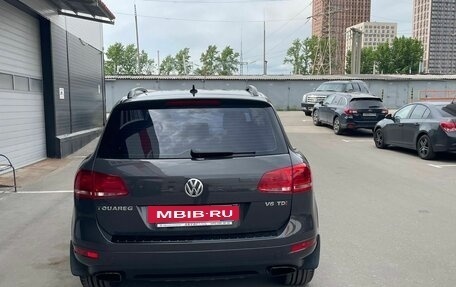 Volkswagen Touareg III, 2011 год, 2 390 000 рублей, 9 фотография