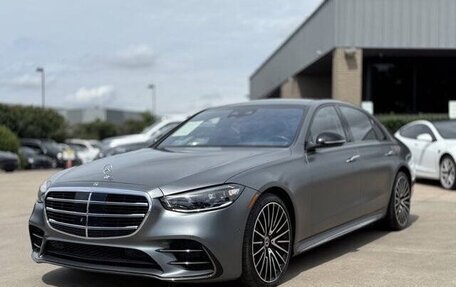 Mercedes-Benz S-Класс, 2023 год, 12 325 000 рублей, 2 фотография