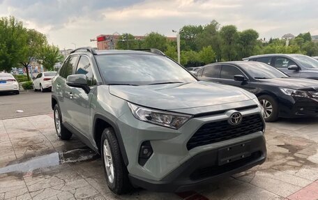 Toyota RAV4, 2023 год, 2 800 000 рублей, 3 фотография