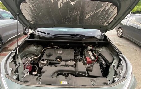 Toyota RAV4, 2023 год, 2 800 000 рублей, 16 фотография