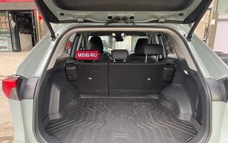 Toyota RAV4, 2023 год, 2 800 000 рублей, 17 фотография