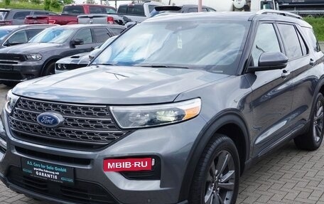 Ford Explorer VI, 2022 год, 2 720 000 рублей, 3 фотография