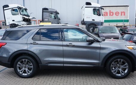 Ford Explorer VI, 2022 год, 2 720 000 рублей, 9 фотография
