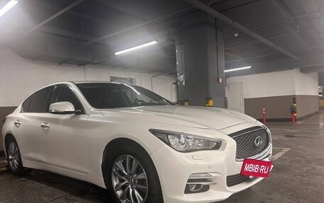 Infiniti Q50 I рестайлинг, 2017 год, 2 050 000 рублей, 2 фотография