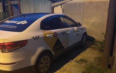KIA Rio III рестайлинг, 2016 год, 569 000 рублей, 3 фотография