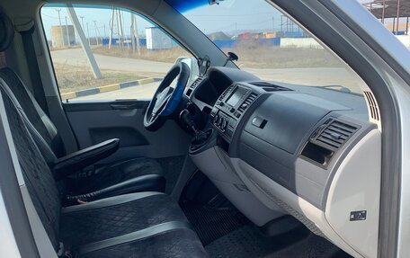 Volkswagen Transporter T5 рестайлинг, 2010 год, 1 600 000 рублей, 5 фотография