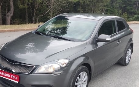 KIA cee'd I рестайлинг, 2011 год, 760 000 рублей, 2 фотография