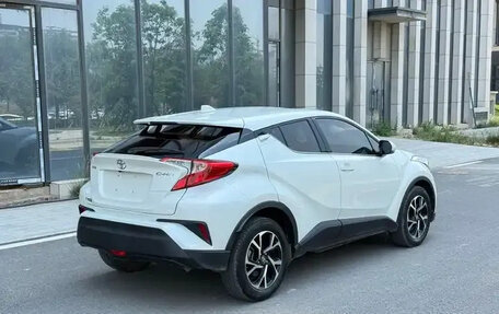 Toyota C-HR I рестайлинг, 2021 год, 1 750 080 рублей, 6 фотография