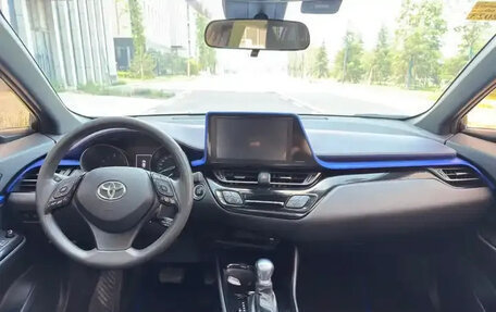 Toyota C-HR I рестайлинг, 2021 год, 1 750 080 рублей, 7 фотография