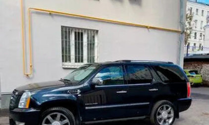 Cadillac Escalade III, 2013 год, 2 500 000 рублей, 1 фотография