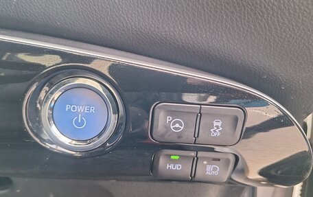 Toyota Prius IV XW50, 2017 год, 1 690 000 рублей, 25 фотография