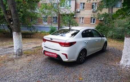 KIA Rio IV, 2018 год, 650 000 рублей, 4 фотография