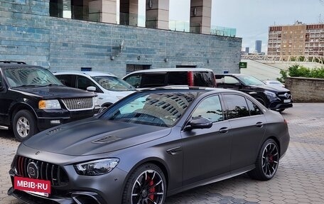 Mercedes-Benz E-Класс AMG, 2022 год, 21 000 000 рублей, 6 фотография