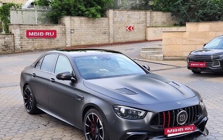 Mercedes-Benz E-Класс AMG, 2022 год, 21 000 000 рублей, 4 фотография