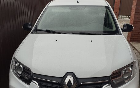 Renault Logan II, 2022 год, 1 550 000 рублей, 3 фотография