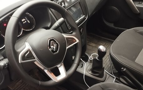 Renault Logan II, 2022 год, 1 550 000 рублей, 4 фотография
