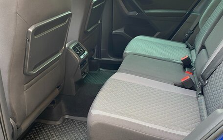 Volkswagen Tiguan II, 2019 год, 2 340 000 рублей, 3 фотография