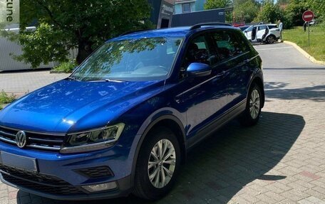 Volkswagen Tiguan II, 2019 год, 2 340 000 рублей, 13 фотография
