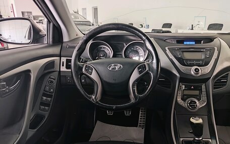 Hyundai Elantra V, 2012 год, 645 000 рублей, 20 фотография