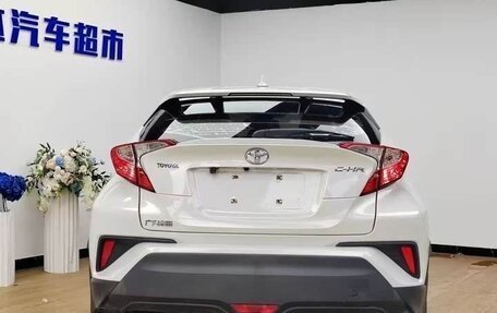 Toyota C-HR I рестайлинг, 2020 год, 1 608 000 рублей, 4 фотография