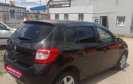 Renault Sandero II рестайлинг, 2015 год, 619 000 рублей, 4 фотография