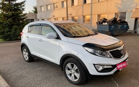 KIA Sportage III, 2011 год, 990 000 рублей, 2 фотография