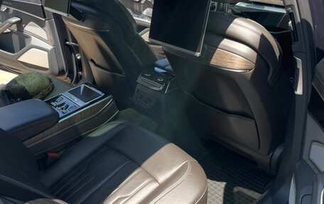 Audi A8, 2018 год, 4 600 000 рублей, 3 фотография