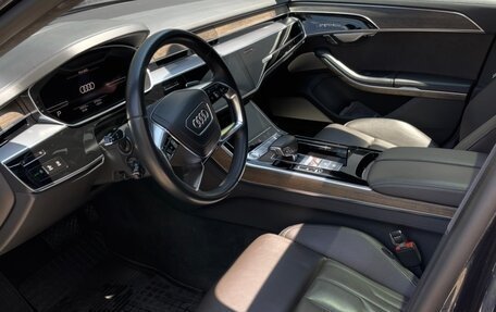 Audi A8, 2018 год, 4 600 000 рублей, 6 фотография