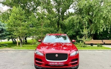 Jaguar F-Pace, 2017 год, 2 350 000 рублей, 2 фотография