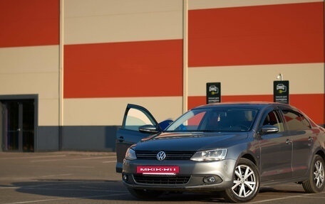 Volkswagen Jetta VI, 2012 год, 850 000 рублей, 3 фотография
