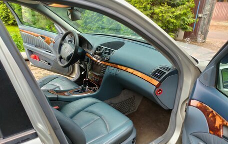 Mercedes-Benz E-Класс, 2004 год, 700 000 рублей, 12 фотография