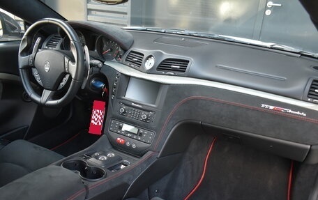 Maserati GranTurismo, 2013 год, 9 490 000 рублей, 13 фотография
